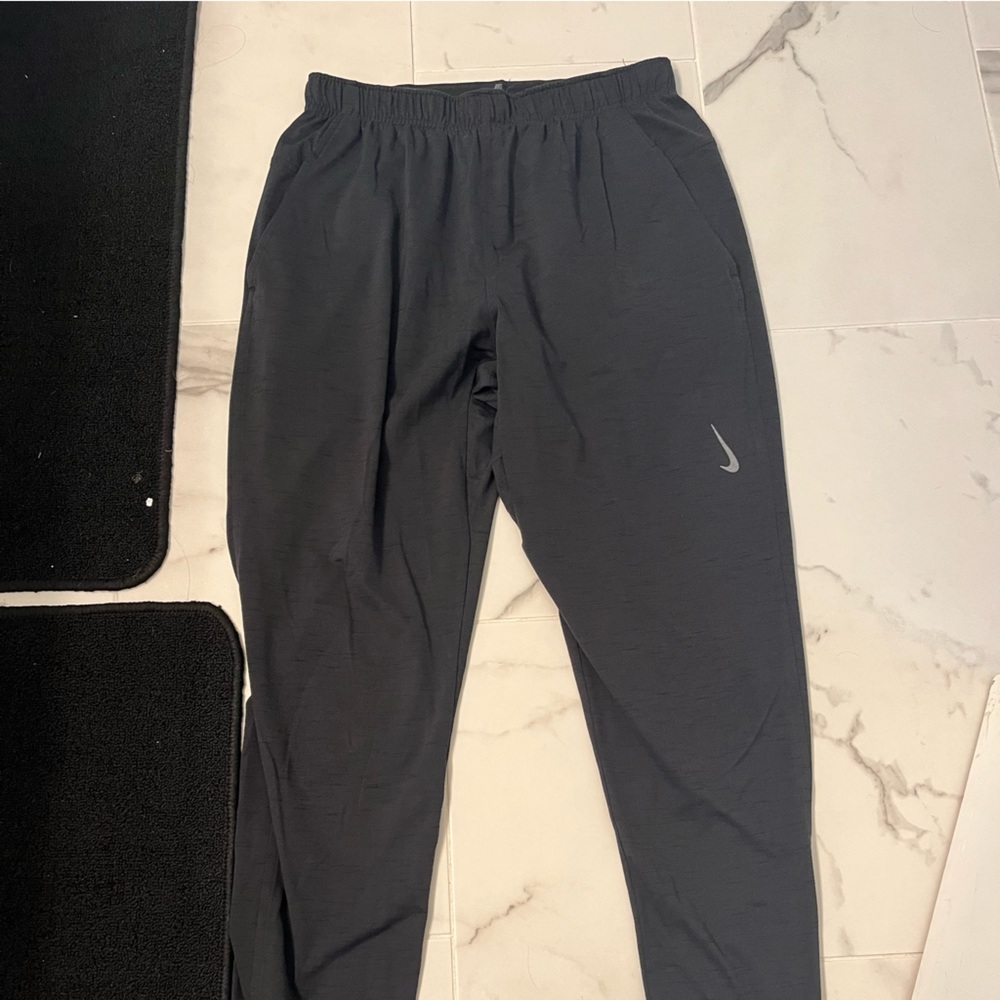 Nike Yoga joggers large tall